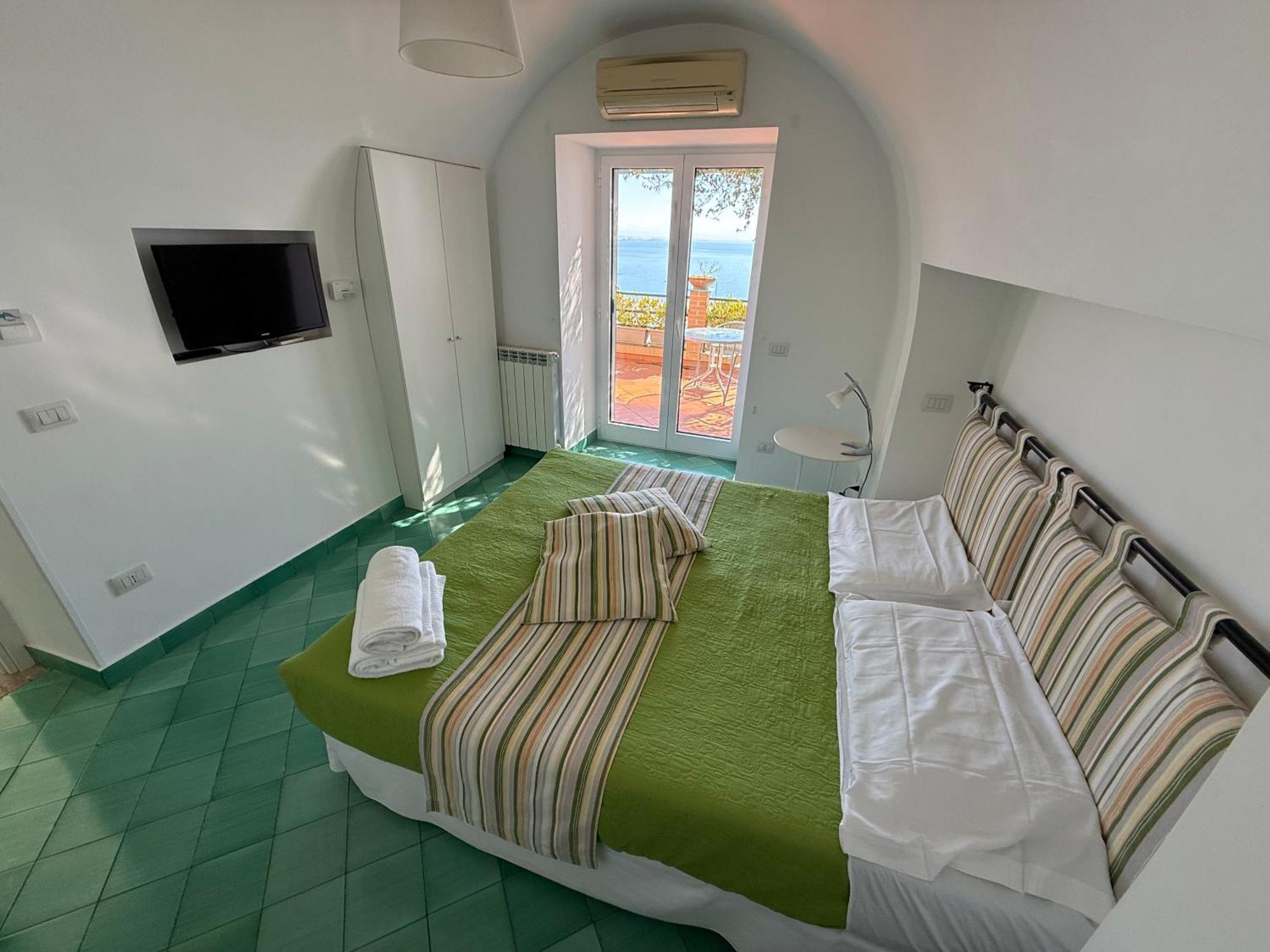 Casa Gabriella - Amalfi Coast - Free Parking - Full Sea View Villa วิเอตริ ภายนอก รูปภาพ